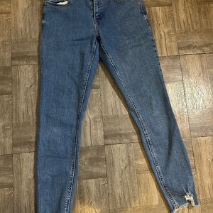 Old Navy Women's Distressed Blue Skinny Jeans